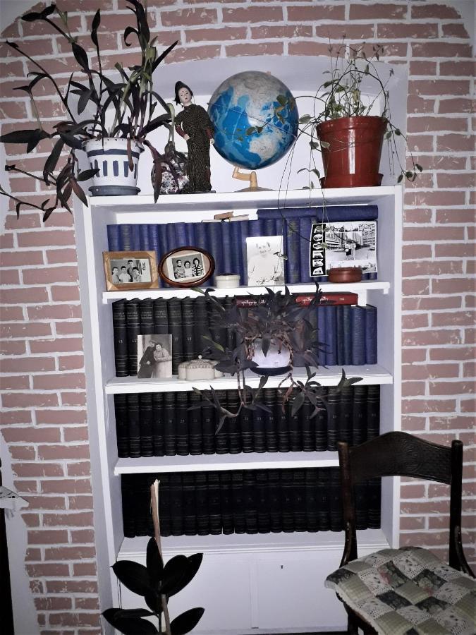 Guest House Meri Poppins Dedoplis Tskaro Bagian luar foto