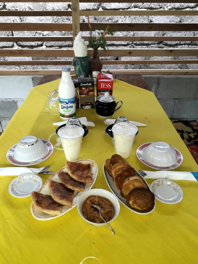 Guest House Meri Poppins Dedoplis Tskaro Bagian luar foto