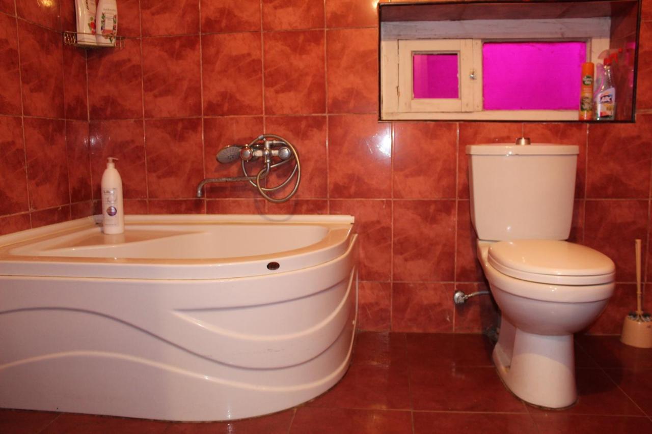 Guest House Meri Poppins Dedoplis Tskaro Bagian luar foto